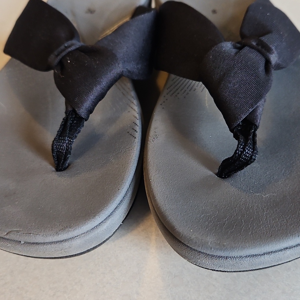 Clarks Cloudstepper Cusion Thong Sandals - Picture 5 of 12